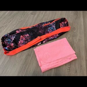 Like New Lululemon Yoga May bags ✨Free yoga towel